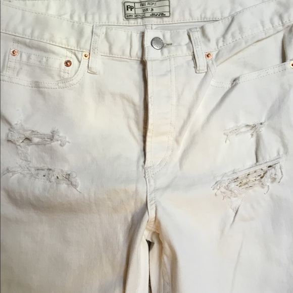 Free People Destroyed White Jean's-NWT and HTF! - Picture 4 of 6